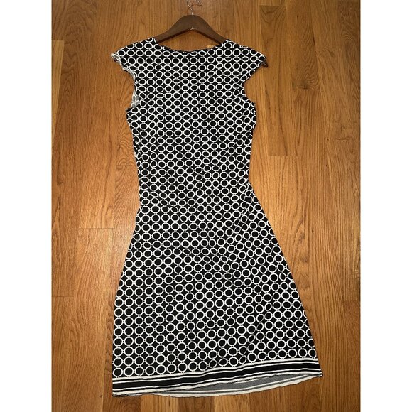 Max Studio Black & White Retro Dress Size Small – Mod Chic Fit & Flare Everyday - Picture 3 of 9